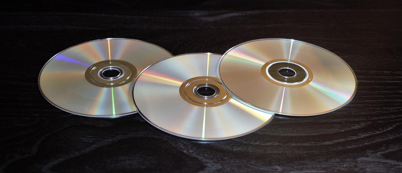 The Ultimate Guide to Burning Movies and Files onto Blank DVDs