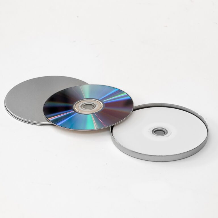 DVDs vs CDs: Comparing Their Uses, Capacities, and Durability in the ...